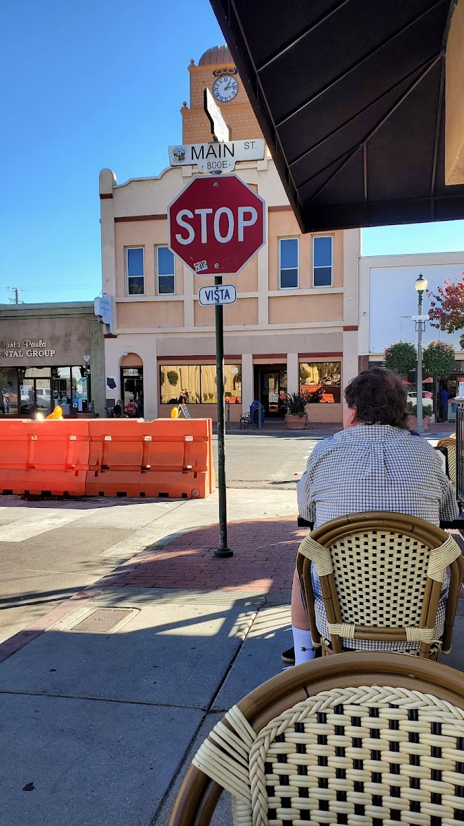 Rabalais' Bistro, Coffee & Bakery